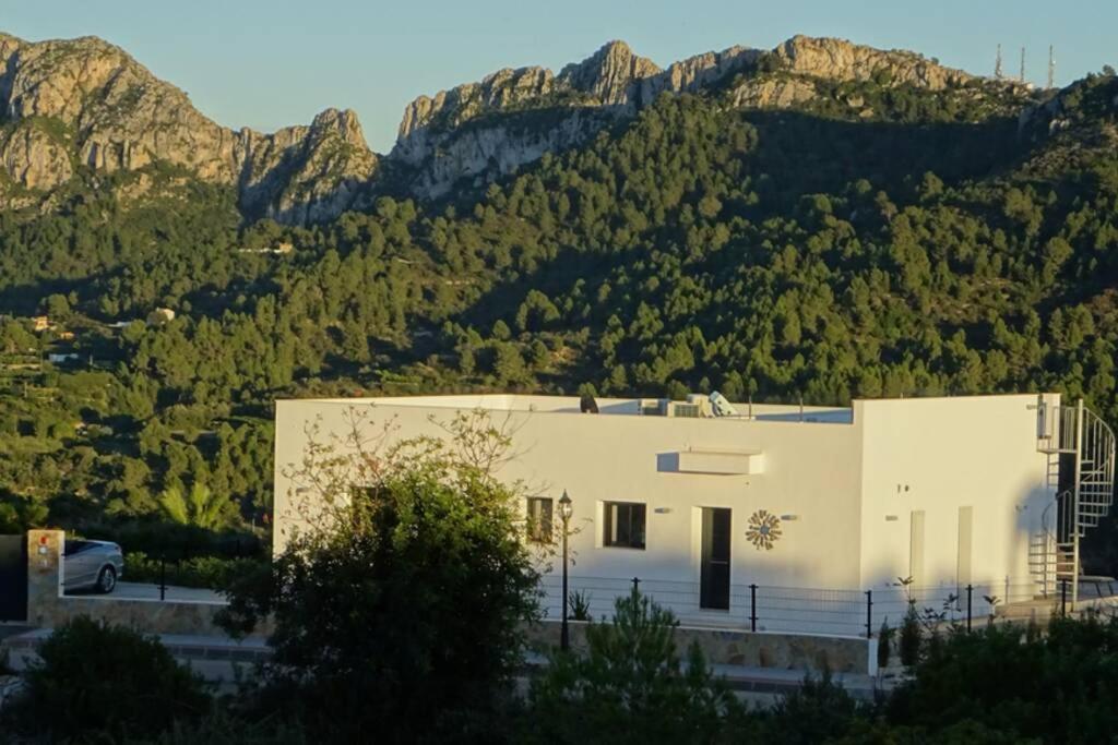 Villa El Sol Blanco Ráfol de Almunia Exterior foto